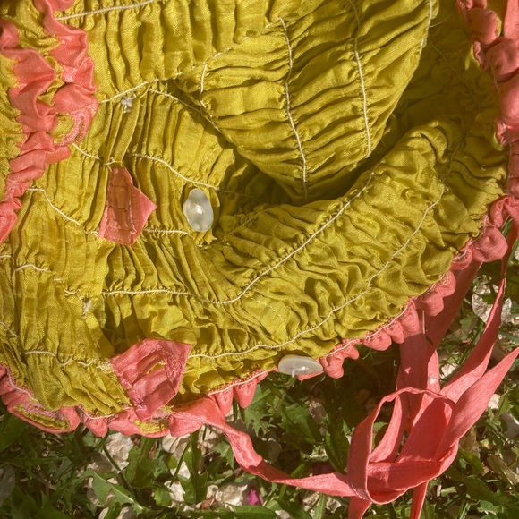 100% Silk dress, stunningly pretty - Picture 9 of 9